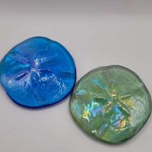 VTG Iridescent GLASS SANDOLLAR PAPERWEIGHTS Set Of 2 Blue Green